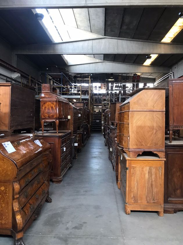 warehouses di mano in mano